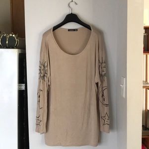 BooHoo Plus Sun + Moon oversized shirt Size US 14